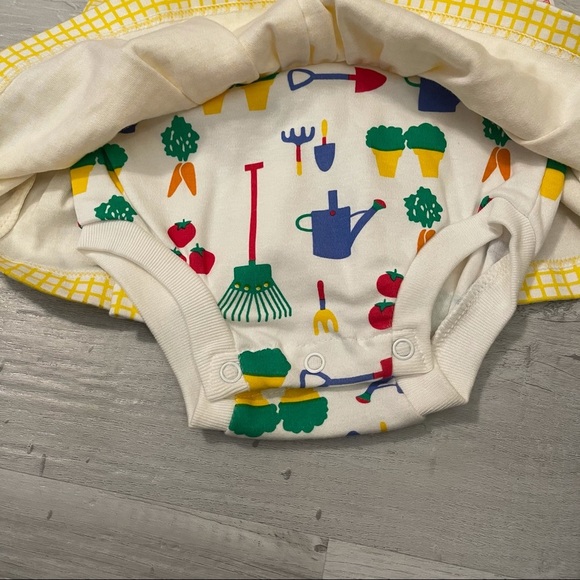 Marimekko NWT Baby Girl Romper Onesie Size 9M - Picture 3 of 6